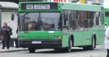 Stire din Eveniment : Autobuz RATC, implicat într-un accident, pe Șos. I. C. Brătianu