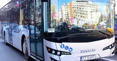 Stire din Social : Autobuzele de pe liniile 51B și 5B circulă pe trasee noi