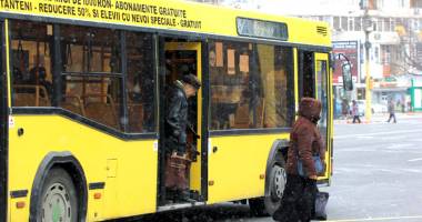Stire din Social : RATC suplimentează numărul de autobuze pentru orele de vârf