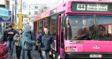 Stire din Social : Aflați aici cum circulă autobuzele RATC de Crăciun și de Revelion