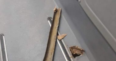 Incident șocant. O șină de tramvai a străpuns podeaua unui autobuz - 2