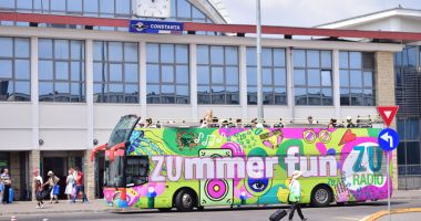 Stire din Social : RATC le oferă turiștilor  un ghid cu o sută  de obiective turistice  de vizitat