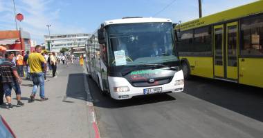 Stire din Social : RATC. Autobuzul electric circulă, astăzi, pe linia lui 100