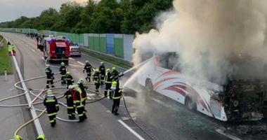 Autocar plin cu zeci de români, ÎN FLĂCĂRI pe o autostradă din Austria