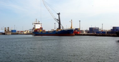 Stire din Economie : Autoritatea Portului Rotterdam vrea să investească în Constanța