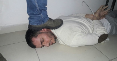 Stire din Actualitate : Autorul atentatului de la Istanbul  a fost arestat. "Și-a recunoscut fapta!"
