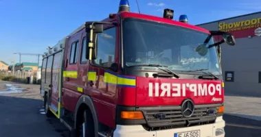 Stire din Eveniment : Clădire recent renovată, mistuită de flăcări. Ce s-a întâmplat în sediul Primăriei