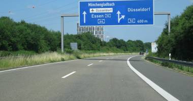 Stire din Actualitate : Șoferii străini vor plăti o taxă pe autostradă, în GERMANIA
