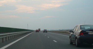 Stire din Economie : O nouă taxă pentru a circula pe Autostrada Soarelui