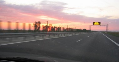 Stire din Eveniment : Tânăr de 19 ani, prins în timp ce gonea cu 214 km/h pe A2, spre CONSTANȚA