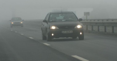 Ceața îngreunează traficul rutier pe Autostrada Soarelui