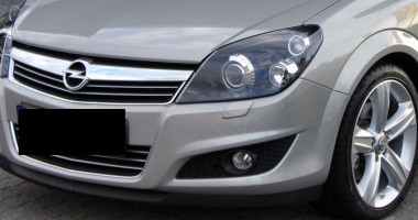 Stire din Eveniment : Opel Astra cu ITP fals, descoperit în PTF Negru Vodă