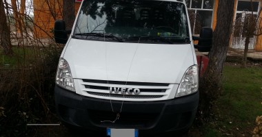 Stire din Eveniment : Autoutilitară Iveco furată, descoperită în PTF Negru Vodă