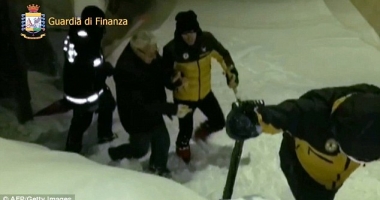 Imagini foto-video șocante. Avalanșă ucigașă în Italia! / ROMÂNCĂ ȘI COPIII EI, ÎNGROPAȚI DE VII ÎN ZĂPADĂ - 5