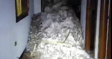 Imagini foto-video șocante. Avalanșă ucigașă în Italia! / ROMÂNCĂ ȘI COPIII EI, ÎNGROPAȚI DE VII ÎN ZĂPADĂ - 7