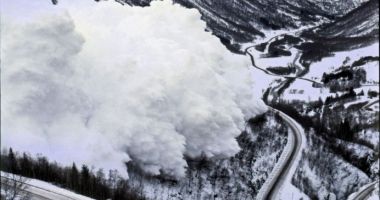 VIDEO. Avalanșă impresionantă, filmată în Alpii elvețieni