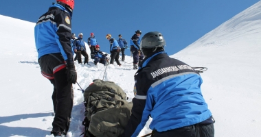Italia, lovită de patru cutremure. Avalanșă peste un hotel,  soldată cu morți și dispăruți