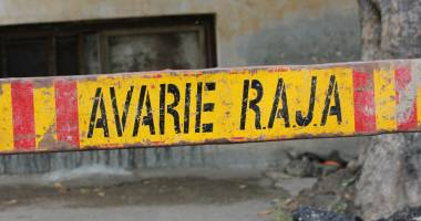 Stire din Social : Avarie RAJA / Zona City Mall, blocată din cauza unei avarii RAJA