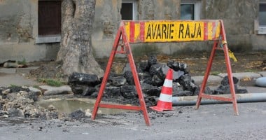 Stire din Social : Atenție, se oprește apa!