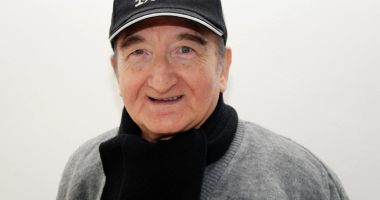 Stire din Sport : "Avea reflexe uluitoare, sărea și reținea mingea de la «păianjen»!"