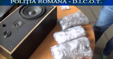 A venit alocația! … și cocaina. Traficanții de droguri "lucrează" la vedere. Trimit și primesc marfa prin poștă - 3