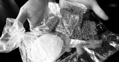 A venit alocația! … și cocaina. Traficanții de droguri "lucrează" la vedere. Trimit și primesc marfa prin poștă - 2