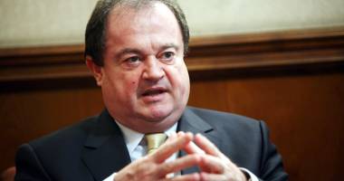 Stire din Politică-Administrație : Avertisment către senatorii liberali care au lipsit de la votul pentru Șova