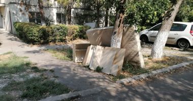 Aveţi vechituri mari de aruncat? Iată cum puteţi scăpa de ele