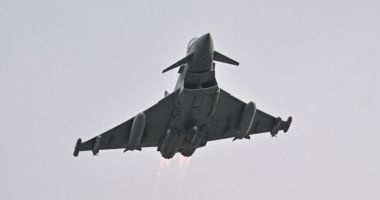 Stire din Eveniment : Avioane de luptă din Marea Britanie au sosit la Constanţa. Următoarele patru luni sunt importante!