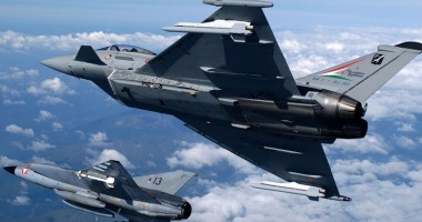 Stire din Eveniment : Alertă: spațiul aerian al României, survolat aproape zilnic de avioane neidentificate