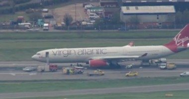 Stire din Actualitate : Aterizare de urgență pe aeroportul londonez Gatwick, din cauza unui incendiu la bord