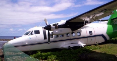 Stire din Actualitate : TRAGEDIE AVIATICĂ! Avion prăbușit! Opt pasageri au murit!