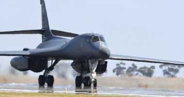 Stire din Eveniment : Bombardiere americane de tip B-1B Lancer, misiuni în spațiul aerian al României