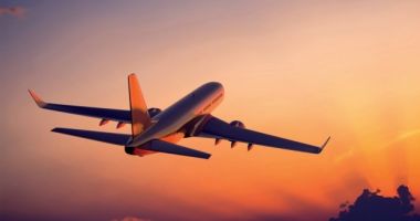 Stire din Actualitate : Panică la bordul unui avion după ce un pasager a amenințat un membru al echipajului cu un stilou