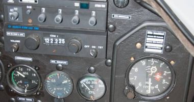 A servit în aviația militară germană, dar zace în hangar. Ar mai avea șanse de decolare? / GALERIE FOT0 - 6