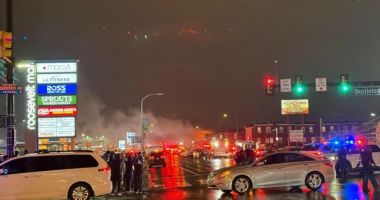 Stire din Actualitate : Accident aviatic deasupra unui mall din Philadelphia. Șase pasageri se pare că au murit