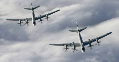 Stire din Actualitate : Bombardiere rusești, interceptate în apropiere de California, pe 4 iulie: Piloții le-au transmis americanilor felicitări de Ziua Independenței