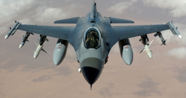 Stire din Actualitate : Un avion rus a interceptat "periculos și neprofesionist"  un avion american  deasupra Mării Negre