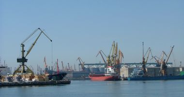 64 de nave și-au anunțat sosirea în porturile maritime românești