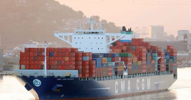 Stire din Economie : 82 de nave și-au anunțat sosirea în porturile maritime românești