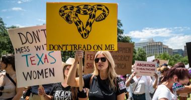 Stire din Actualitate : Legea care interzice avortul în Texas a fost blocată temporar de un judecător