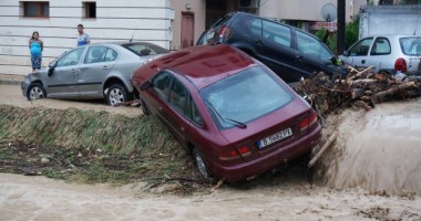 Galerie foto și video/ Inundații devastatoare în Bulgaria! Mii de români sunt sinistrați în Albena: "Bulgarii și-au bătut joc de noi!" - UPDATE - 3