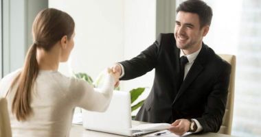 Stire din Social : Ministerul Muncii acordă stimulente tinerilor care se angajează