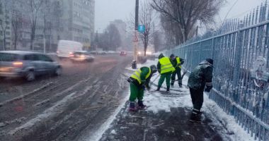 GALERIE FOTO / Circulația în municipiul Constanța se desfășoară în condiții de iarnă! - 4