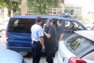 Stire din Eveniment : Nouă angajați de la Drumuri și Poduri și ARR, anchetați pentru controale "anunțate" asupra transportatorilor "cu dare de mână"