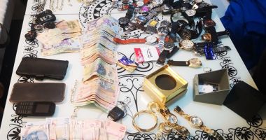 Percheziții la Năvodari într-un dosar de contrabandă și camătă