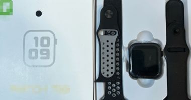 Sute de ceasuri și de brățări inteligente, confiscate de polițiștii de frontieră - 2