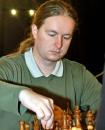 Stire din Sport : Nisipeanu remizează cu Polgar, Pavlov îi instruiește pe antrenori