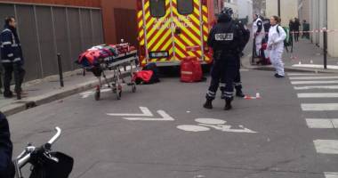FOTO și VIDEO! MASACRU ÎN PARIS! 12 morți într-un atac cu arme Kalașnikov, la un ziar. Franța, în alertă teroristă maximă - UPDATE - 3