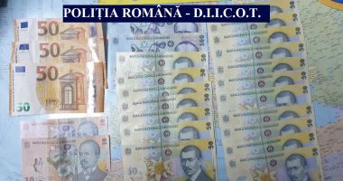 Șase tineri, reținuți pentru trafic de droguri, la Constanța - 2